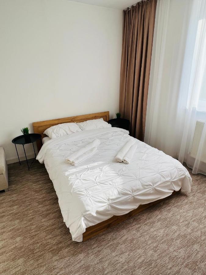 Ferienwohnung White One Petroşani Exterior foto